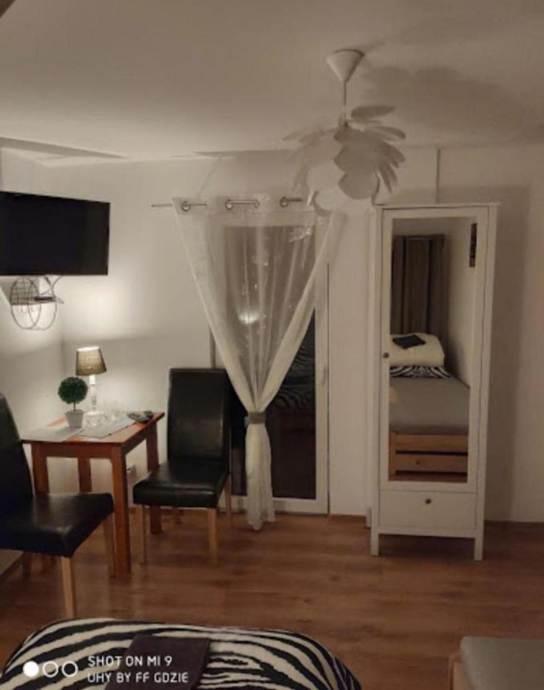 Apartamenty Pod Sosnami Ostroda Miedzylesie 6Os Rom bilde